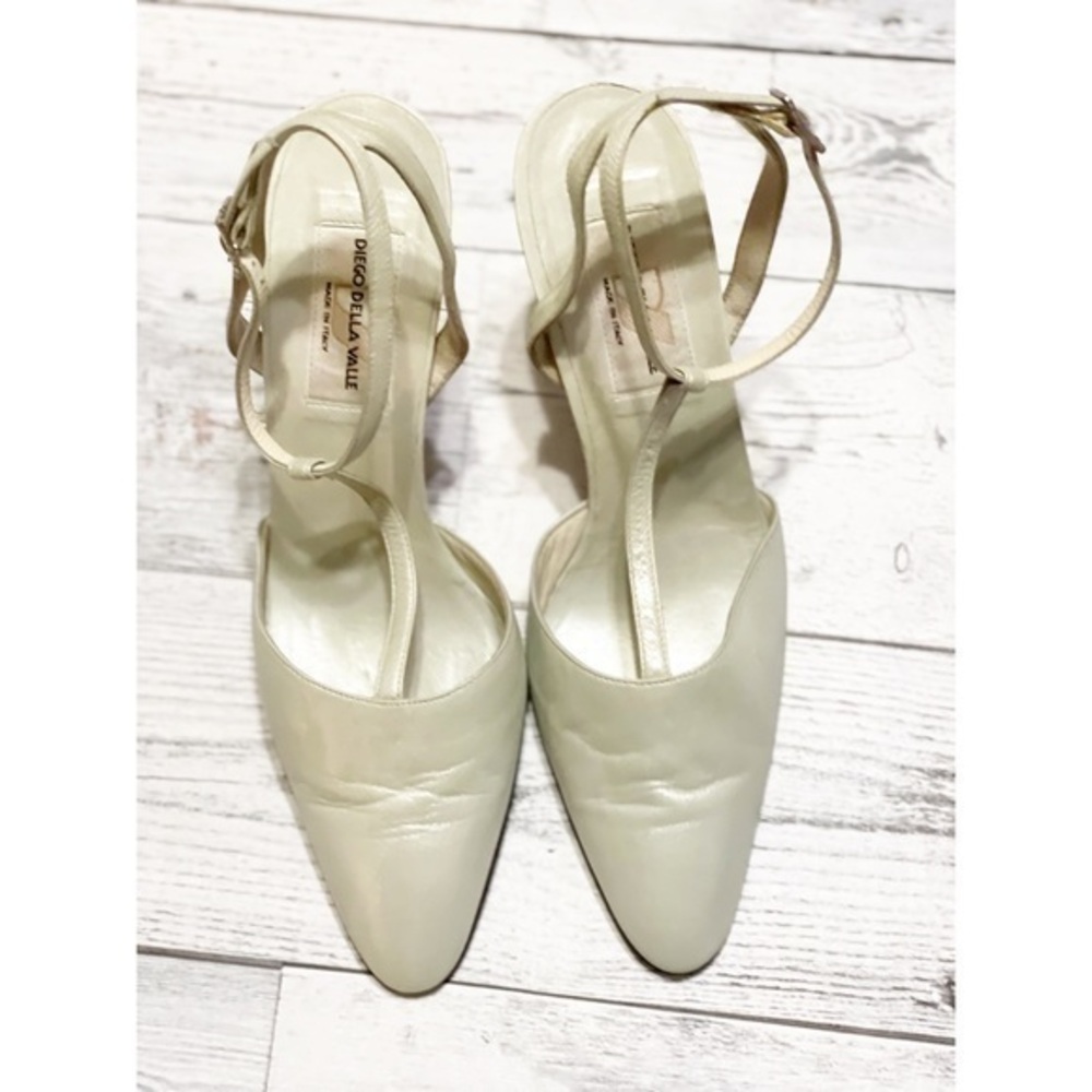 Diego Della Valle Leather T Strap Heels